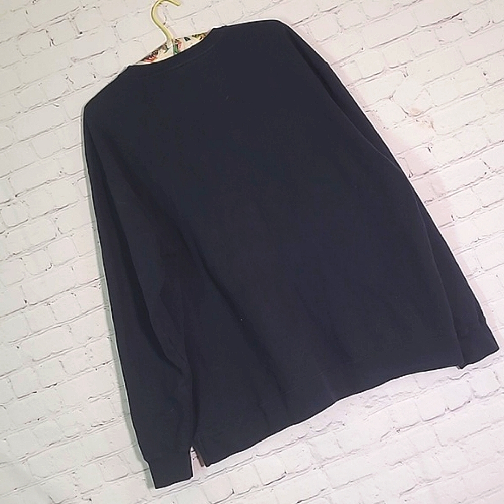 NWOT Disney Cruella Crewneck Black Red Print Ring Spun Sweater Womens Size 2XL - Picture 14 of 16